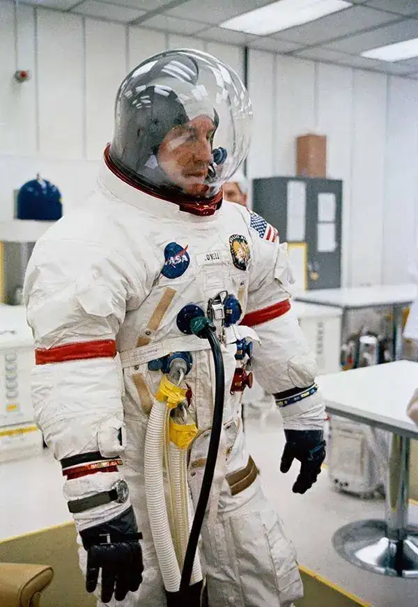 James A. Lovell Jr..jpg