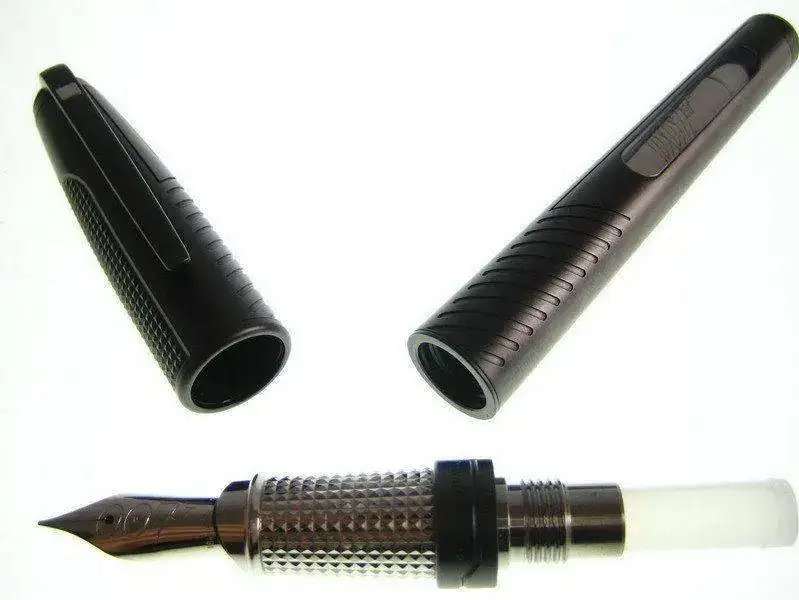James-Bond-007-Fountain-Pen-481007-PVD-LE-481007-8.webp