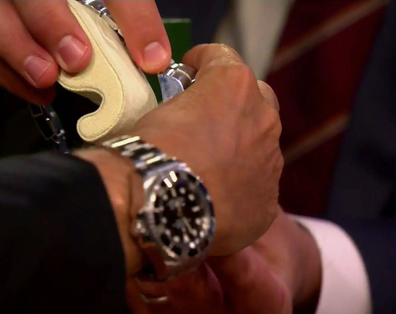 James-Cameron-on-Jimmy-Fallon-Rolex-DEEPSEA-10.webp