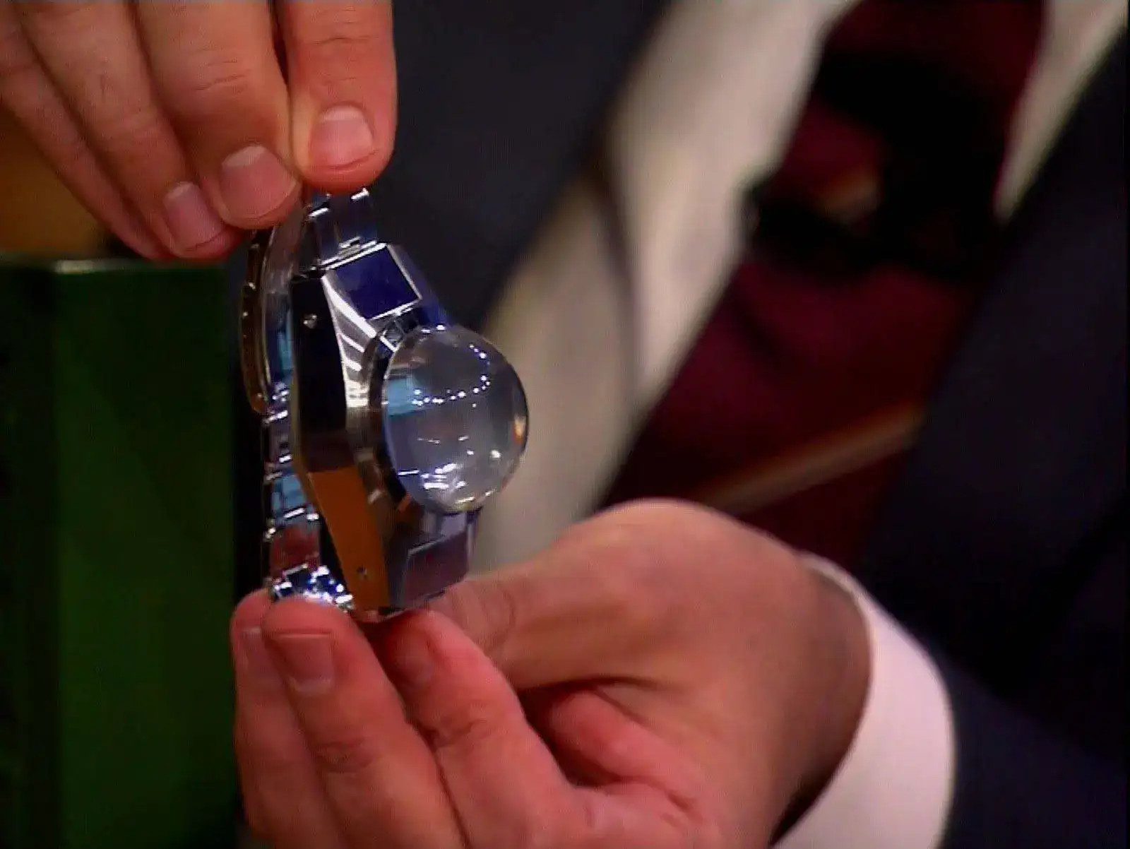 James-Cameron-on-Jimmy-Fallon-Rolex-DEEPSEA-5.webp