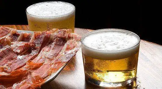 jamon-cerveza.webp