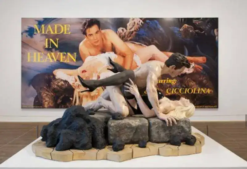 Jeff-Koons-Made-in-Heaven-Suite-Pop-Life-@-Tate-Modern-London-.webp