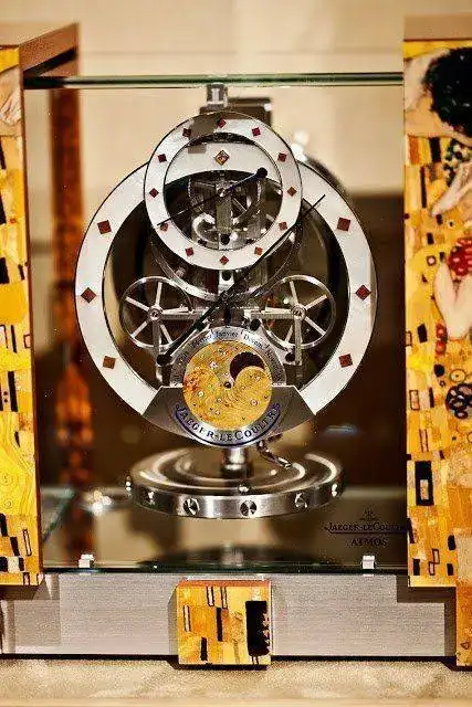 JLC+Atmos+Marqueterie+Klimt+Kiss+2.webp