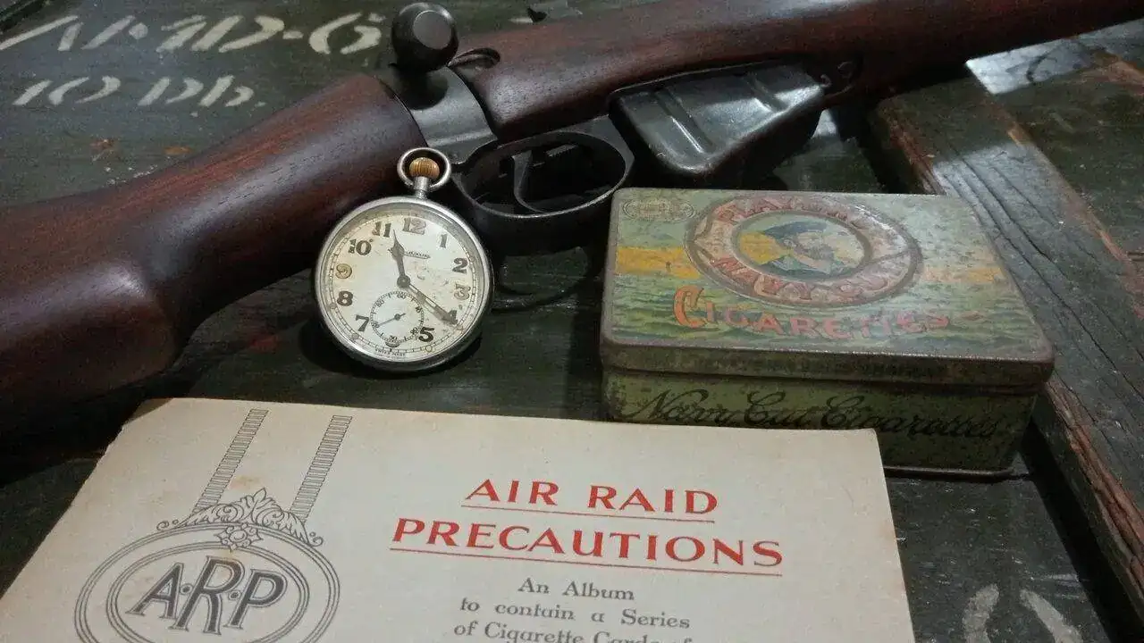 JLC GSTP y Lee enfield nº 4 -1.webp