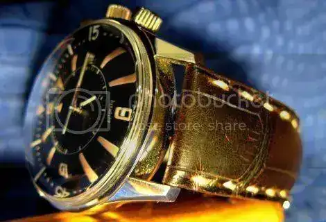 JLC_Memovox_Polaris_watchstrap_band.webp