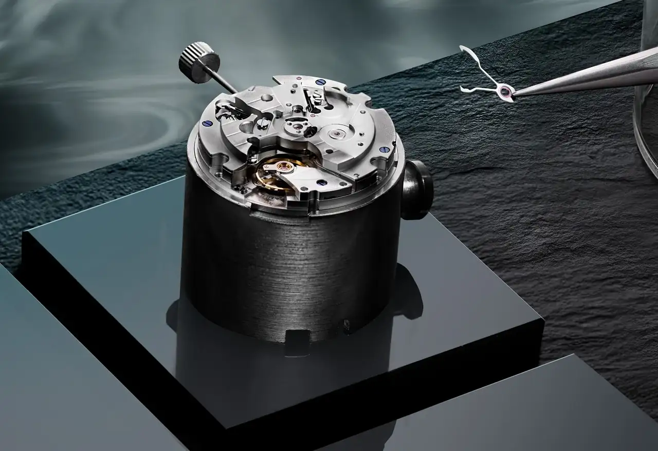 JLC_Polaris_Chronograph-4.webp