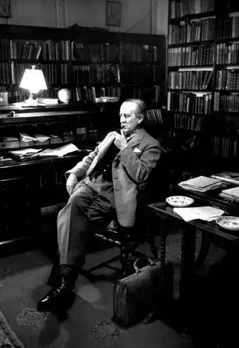 john_ronald_reul_tolkien.webp