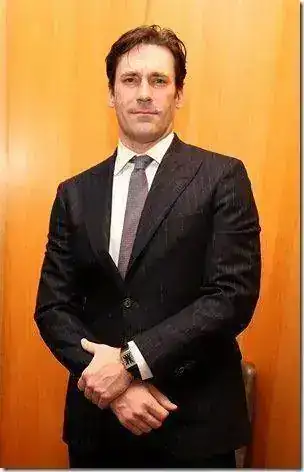 Jon_Hamm_wearing_Reverso_1931%5B9%5D.webp