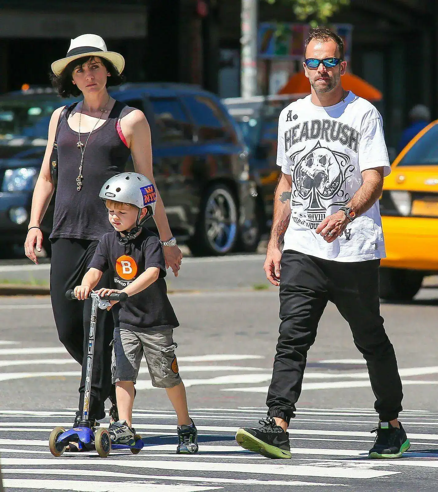 Jonny-Lee-Miller-family-went-out-NYC.webp