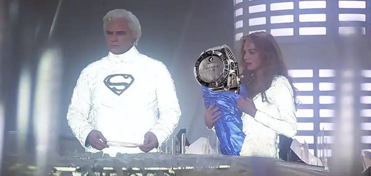 jor-el-glowing-costume copy.webp