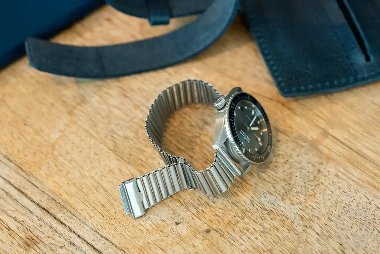 Joseph-Bonnie-Bonklip-Bracelet.004.webp