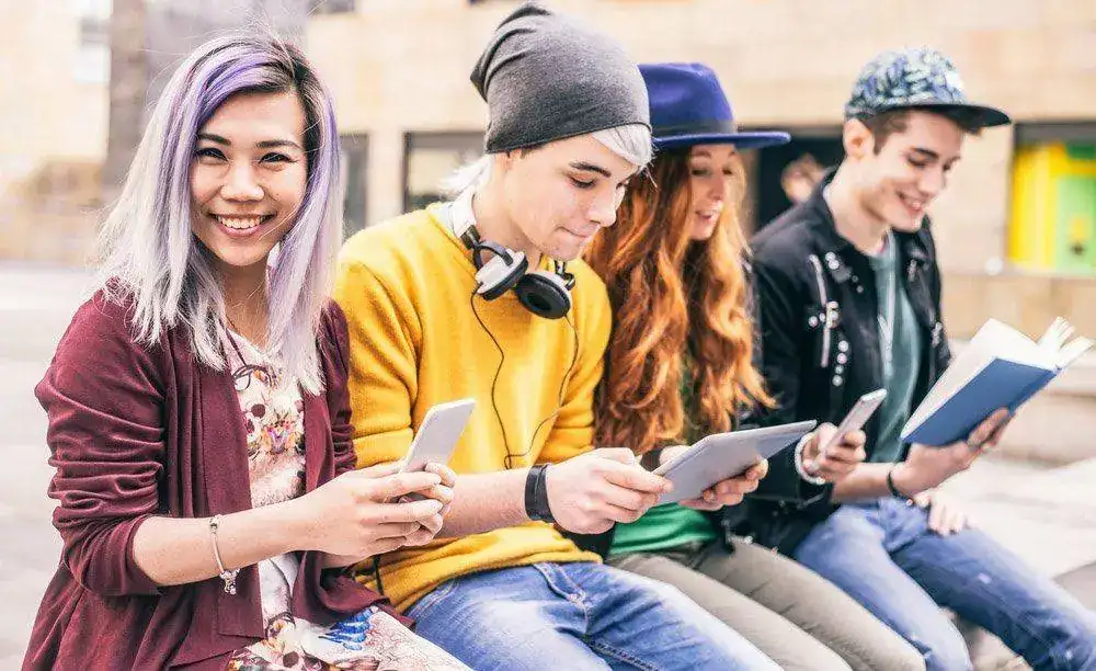 jovenes_tecnologia.jpg