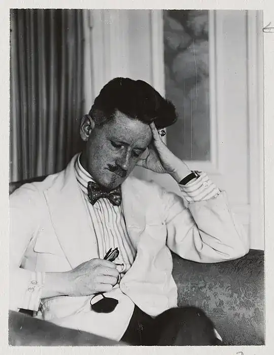 joyce.jpg