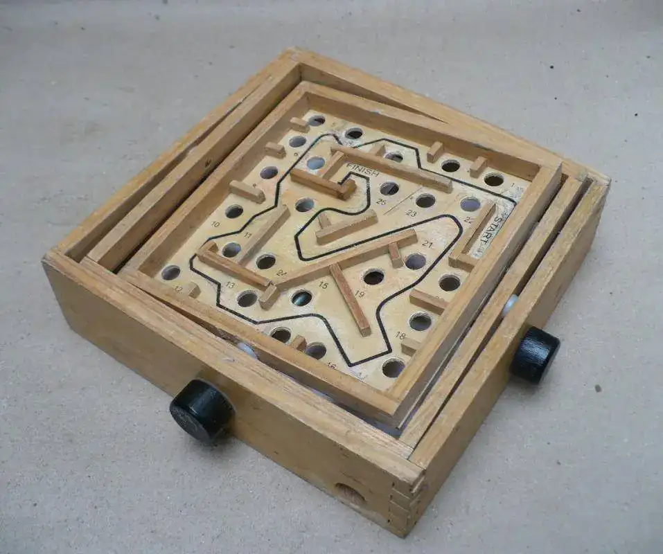 juguete-caja-laberinto-986-MLC35325162_5661-F.webp