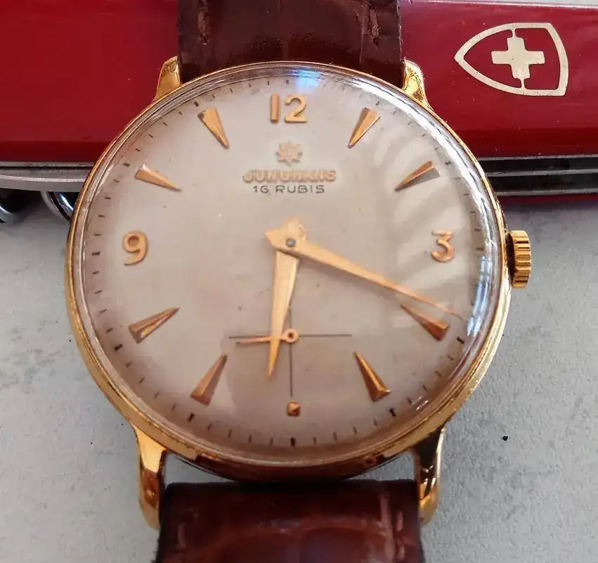 JUNGHANS 82.webp