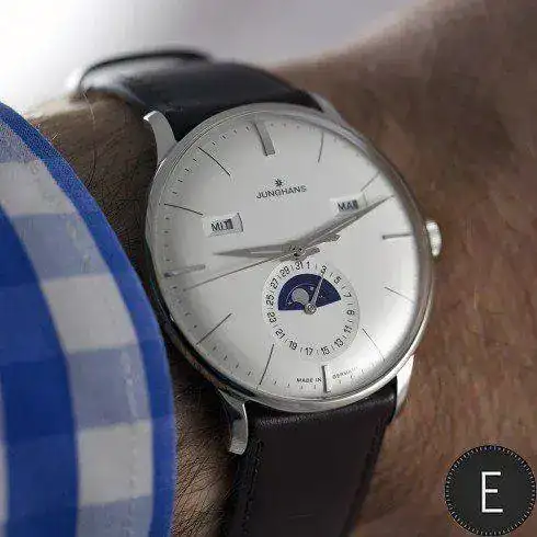 junghans-meister-kalendar-steel_8200_album.webp