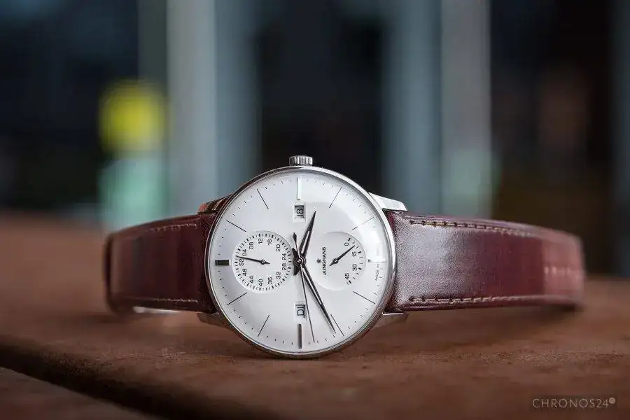 junghans_meister_agenda_review_10-900x600.webp