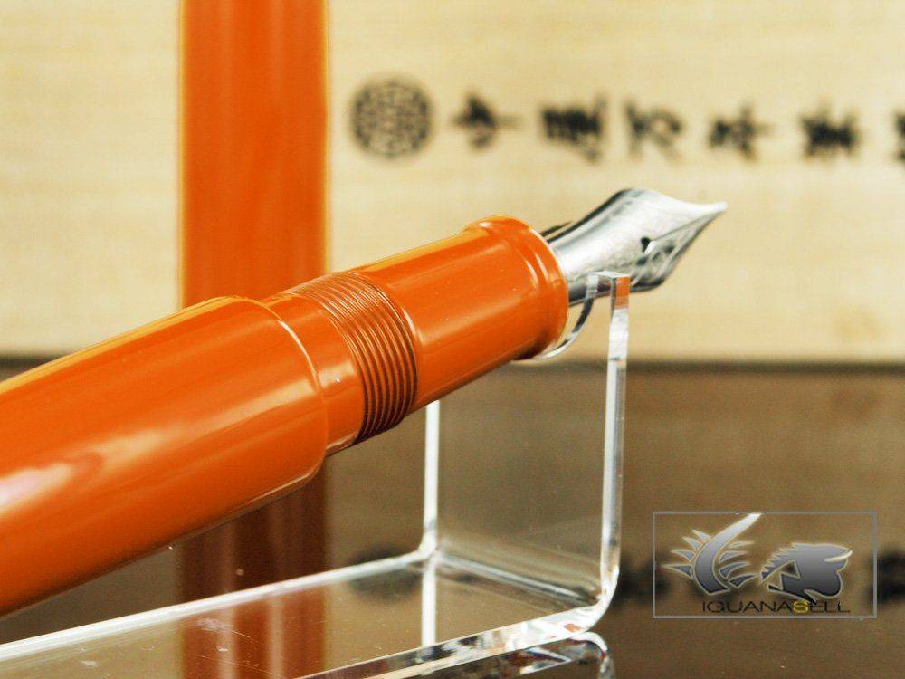 kaya-Cigar-Piccolo-Fountain-Pen-Arai-Shu-Ebonite-3.jpg