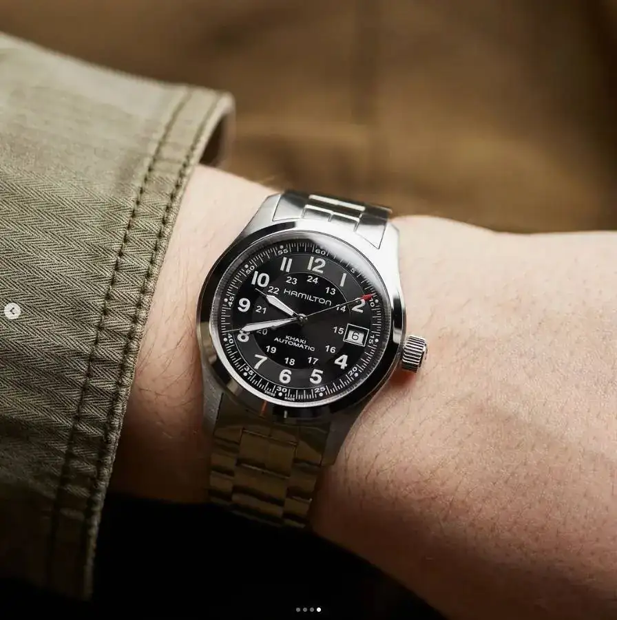 khaki auto.webp