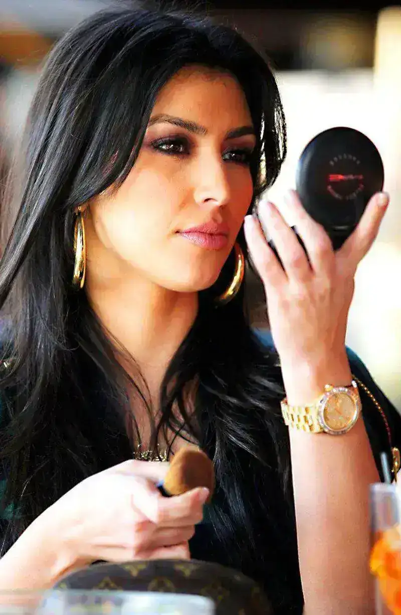 Kimberly-Kardashian-Rolex-Hotness.webp