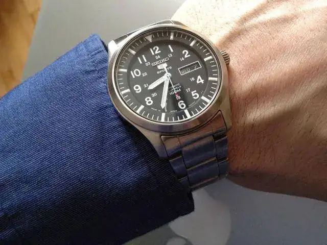 ko-5-sports-military-snzg13j1-mini-review-img_0229.webp