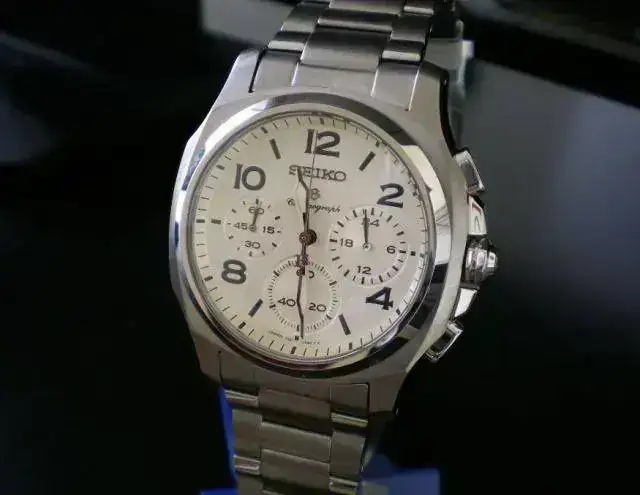 ko-HEQ-Brightz-SAGJ003-Chronograph-mens-wristwatch.webp