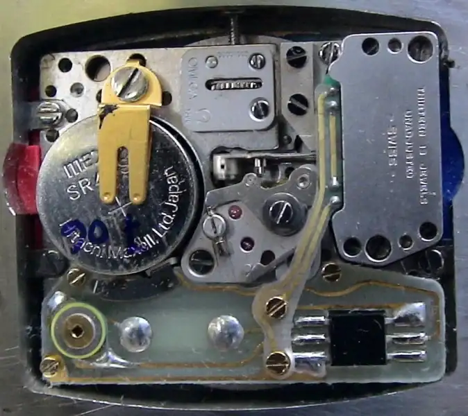 ktroquartz-f-8192-hz-kaliber-1301-beta-21-dsc01230.webp