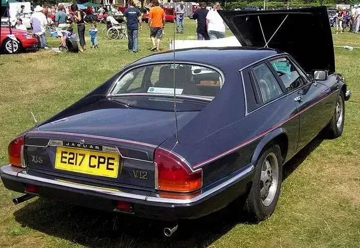 L-Jaguar-XJS-V12.webp