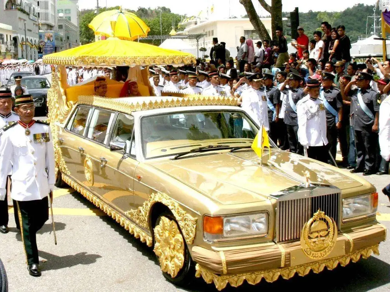 la-limusina-rollys-royce-de___jV3h5cPw-_2000x1500__1.jpg