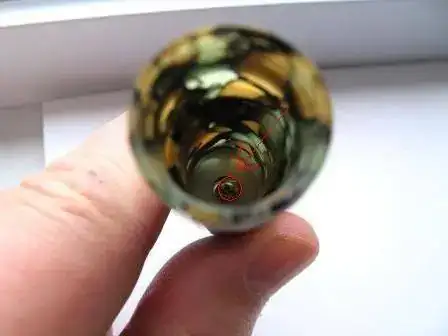 laban agujero capuchón.webp