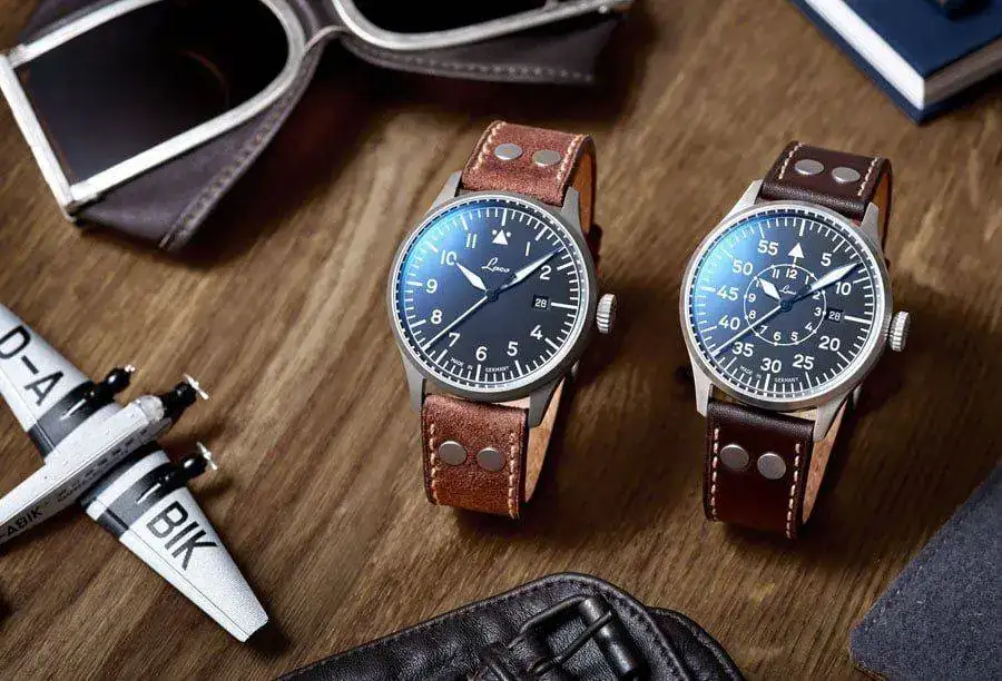 Laco-Uhrenmanufaktur-Flieger-PRO-zwei-Varianten-mood.webp