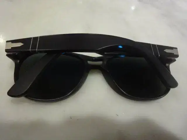 LaCO55Ea_o.webp