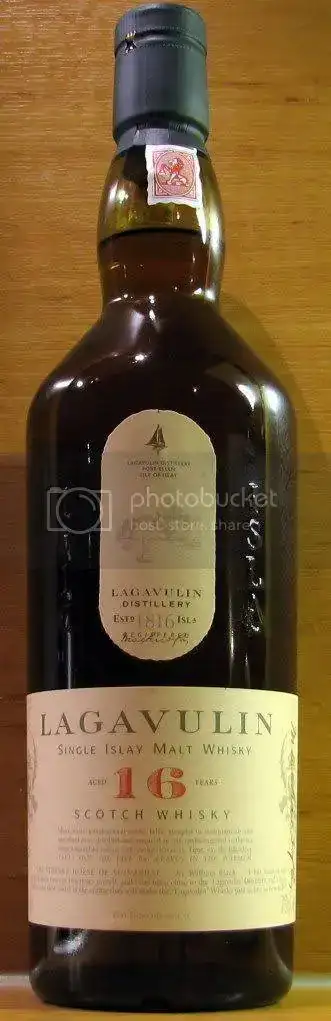 Lagavulin_Single_Islay_Malt_Whisky_16_years_old.webp