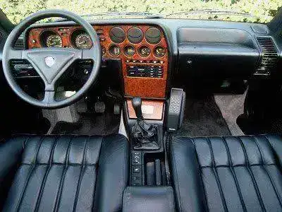 Lancia-Thema_1988_1280x960_wallpaper_05.webp