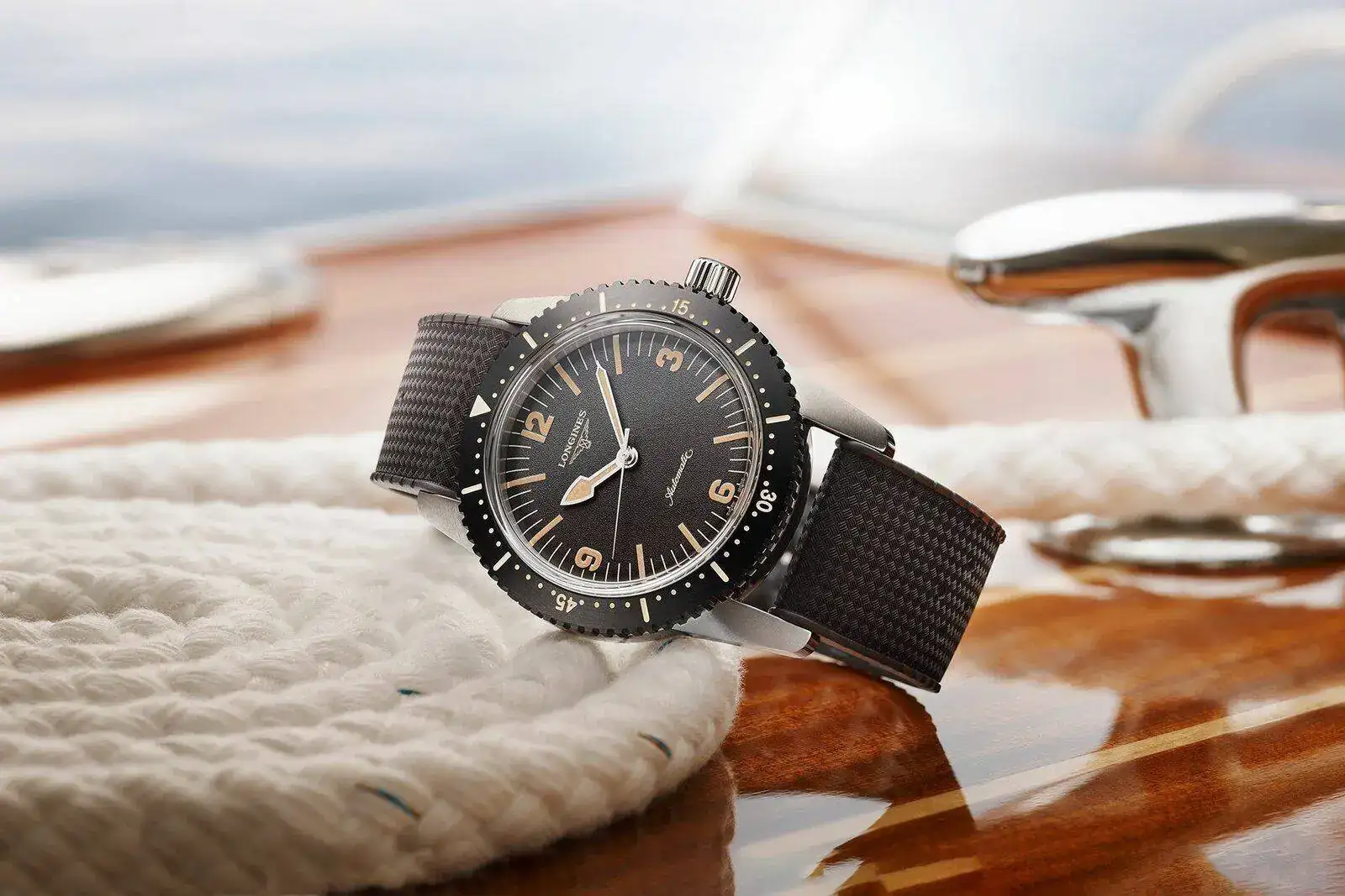 landing-longines-skin-diver-1920x1280.webp
