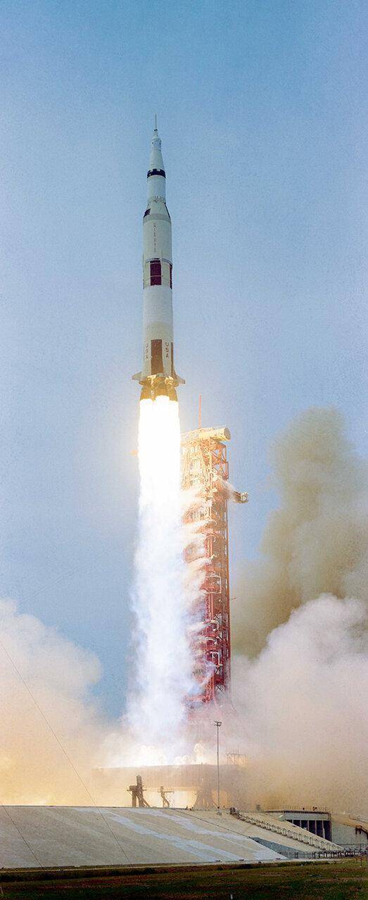 Lanzamiento del Apollo XIII.jpg