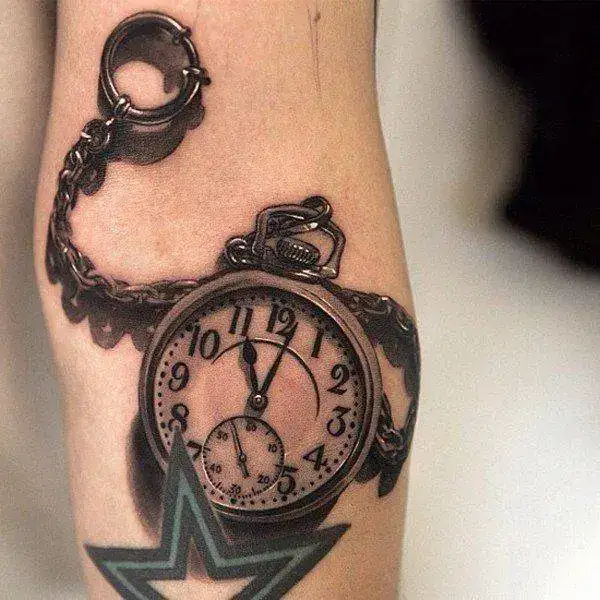 las-fotos-de-tatuajes-en-3d-reloj.webp