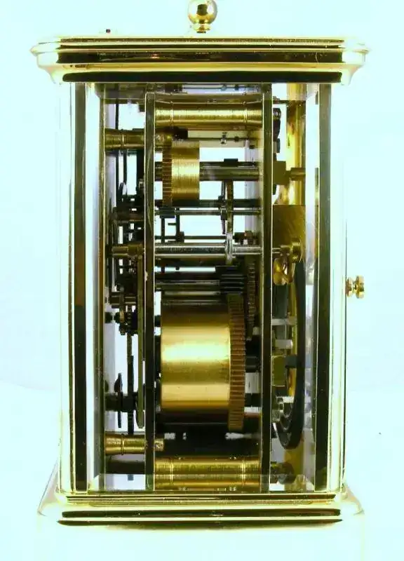 lat-1.webp