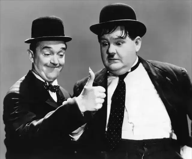 Laurel-Hardy-Way-Out-West_01.webp