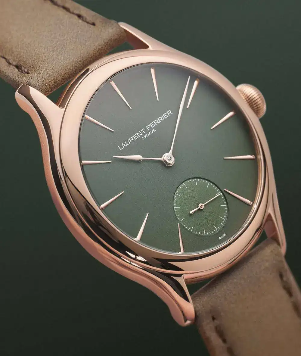 Laurent-Ferrier_Classic-Micro-Rotor_Evergreen_Watch_LCF004.R5.VR1_Lifestyle-Front_Tinified_10...webp