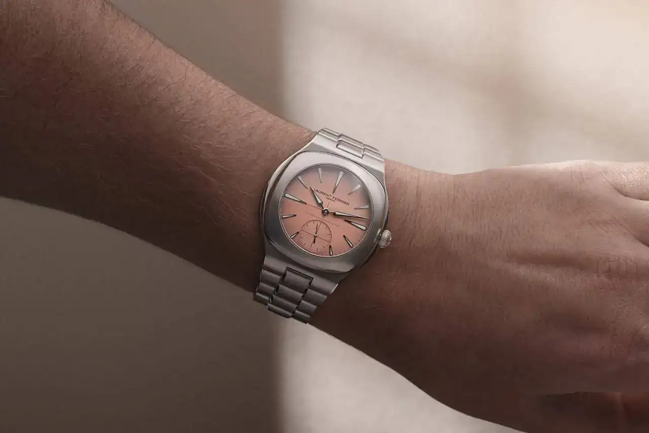 Laurent-Ferrier_Grand-Sport-Tourbillon-Pursuit_Titanium-4.webp