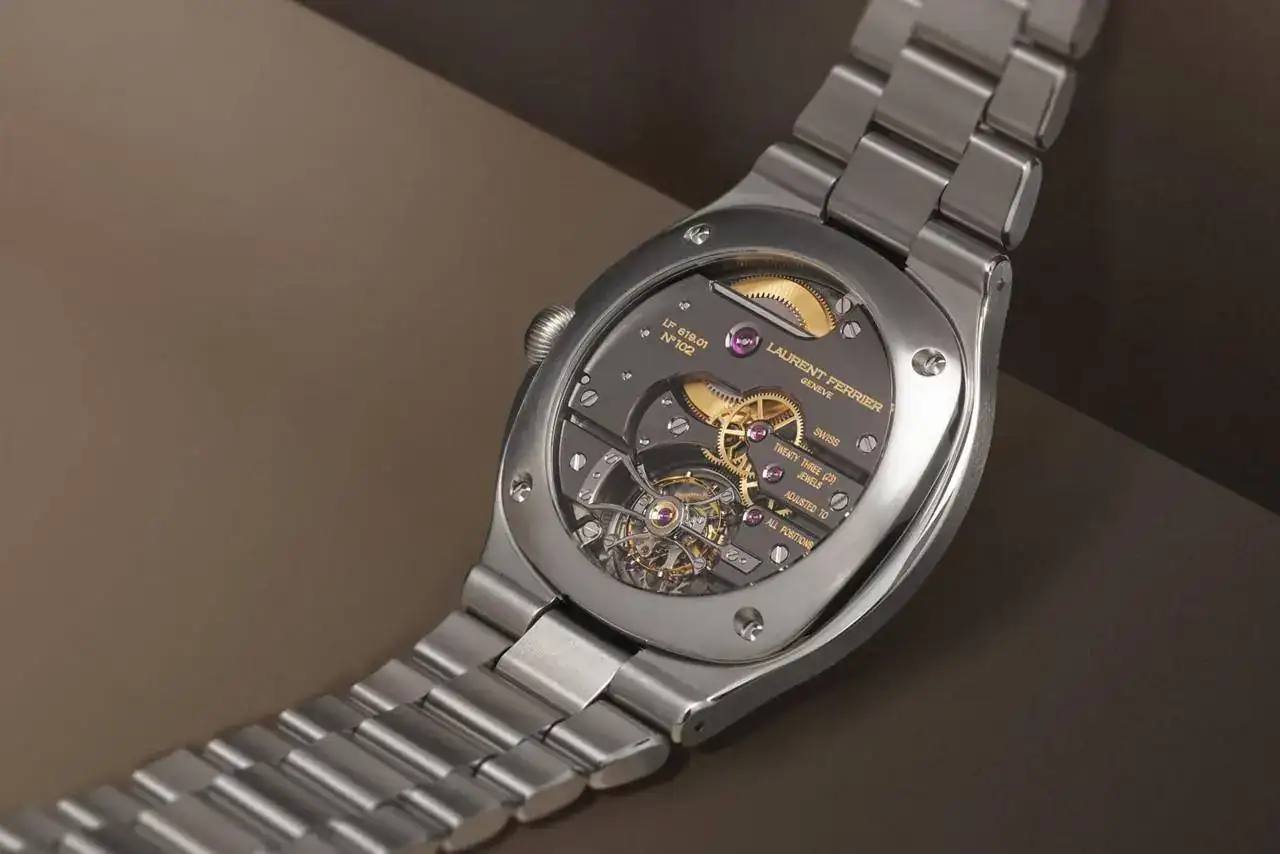 Laurent-Ferrier_Grand-Sport-Tourbillon-Pursuit_Titanium-5.webp