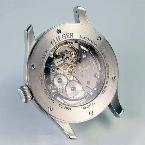 le-17-october-2011-stowa-flieger-uhrenmagazin-back.webp