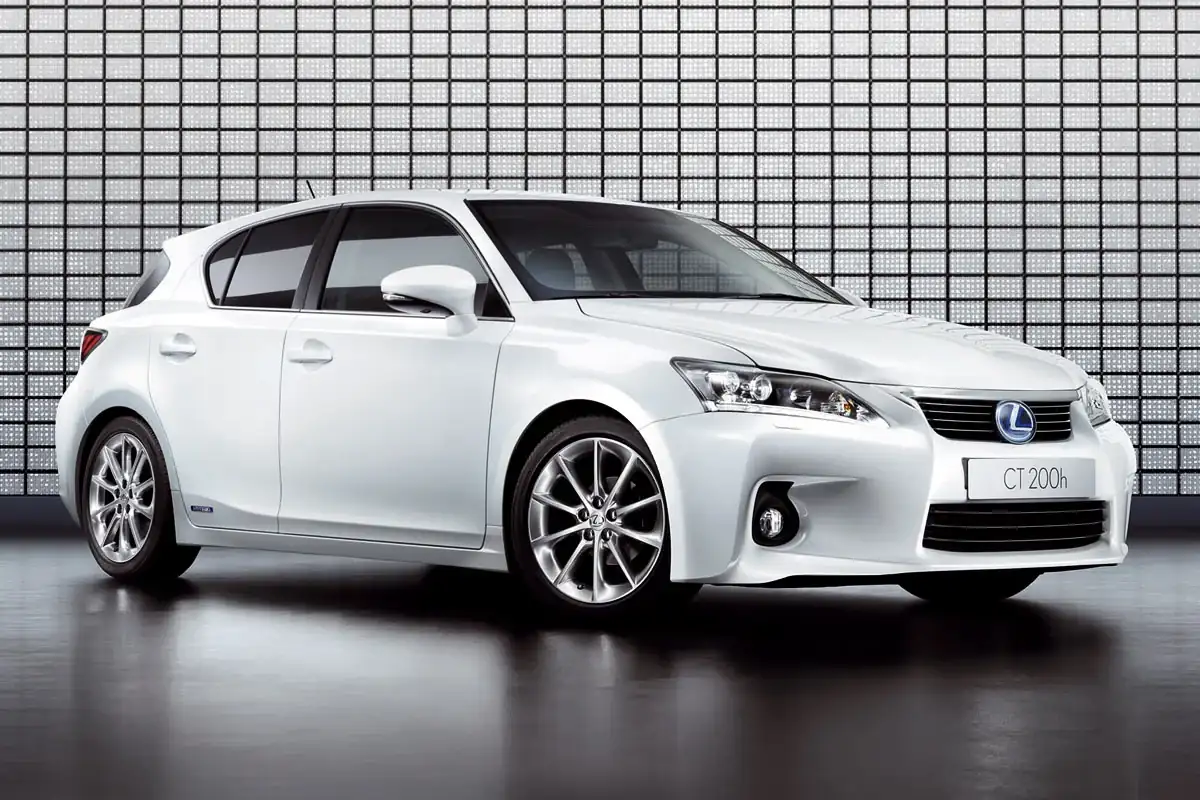 lexus_ct_200h_01.webp