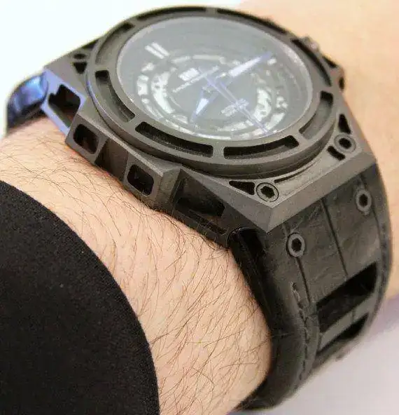 Linde-Werdelin-SpidoLite-DLC-watch-2.webp