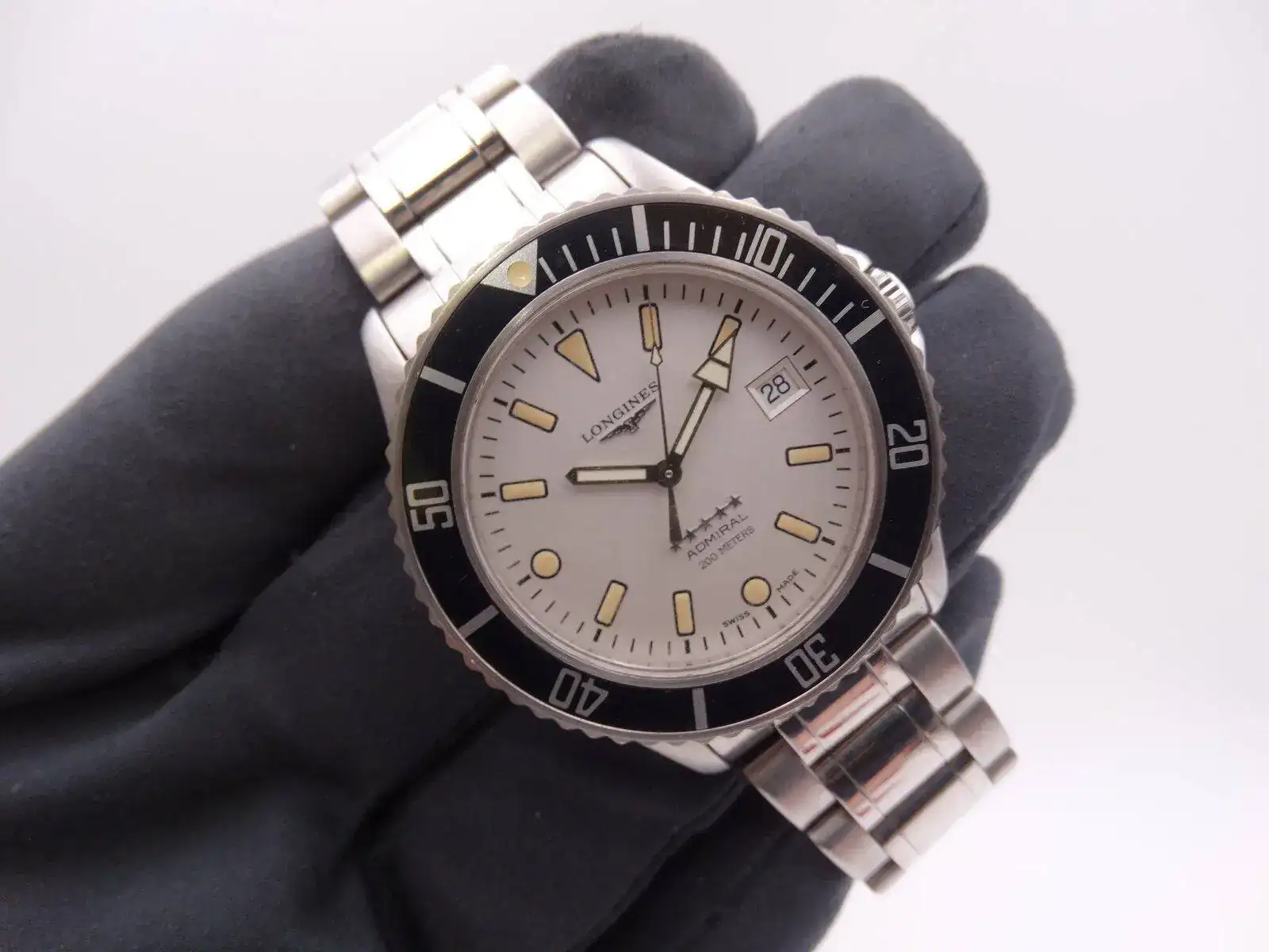 Longines Admiral 200m 02268.JPG