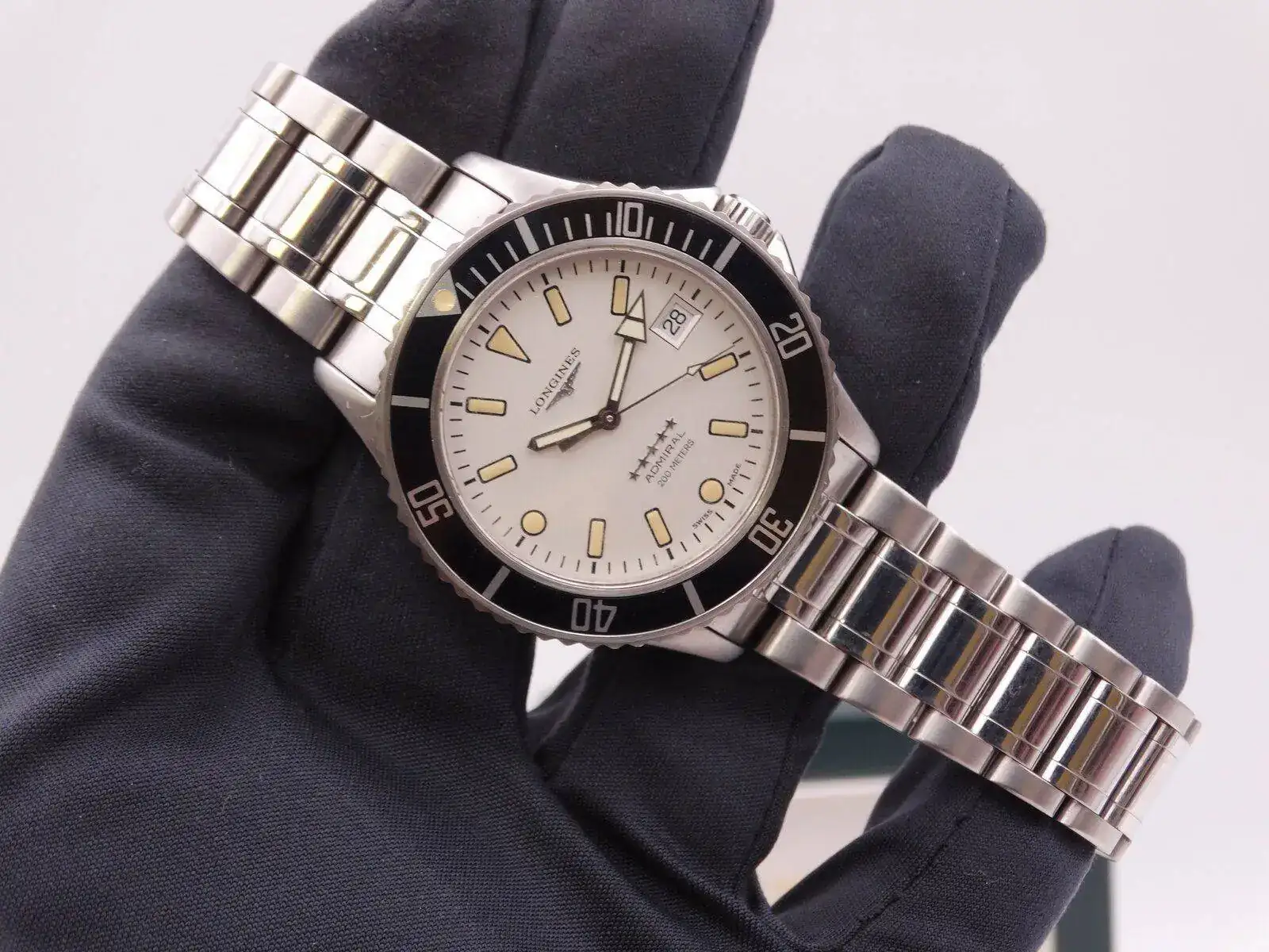 Longines Admiral 200m 02282.JPG