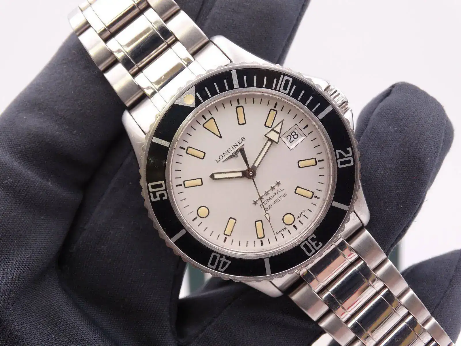 Longines Admiral 200m 02286.JPG