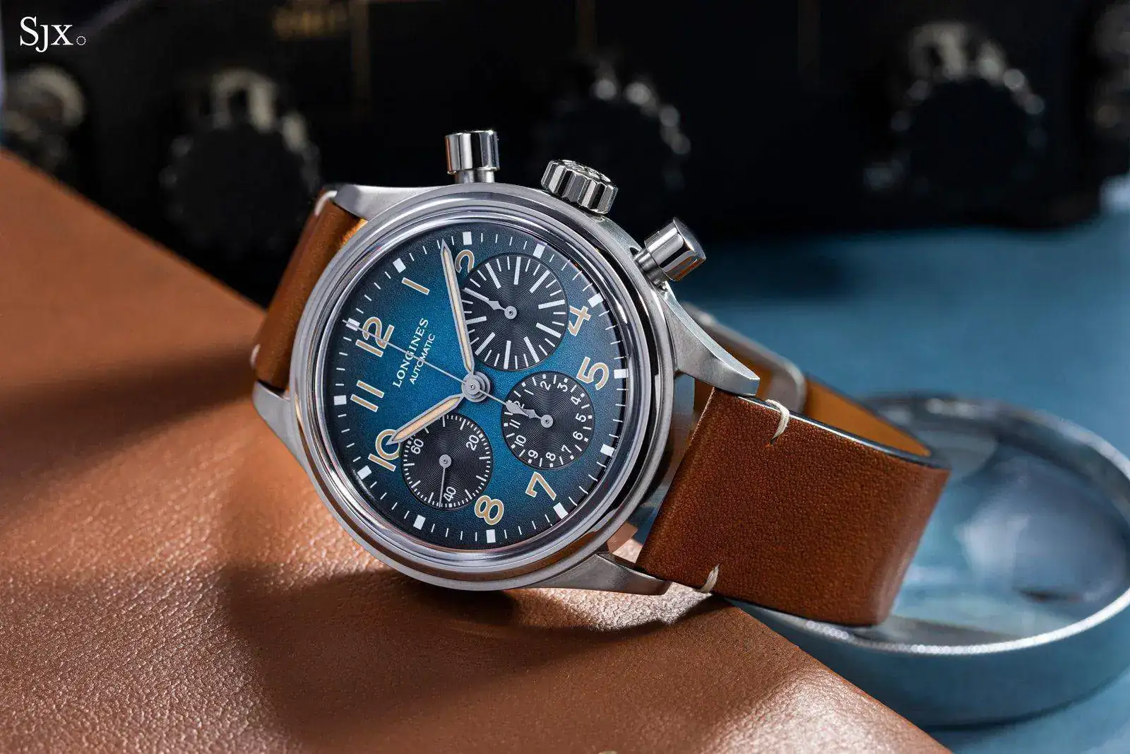 Longines-Avigation-BigEye-Titanium-review-13.webp