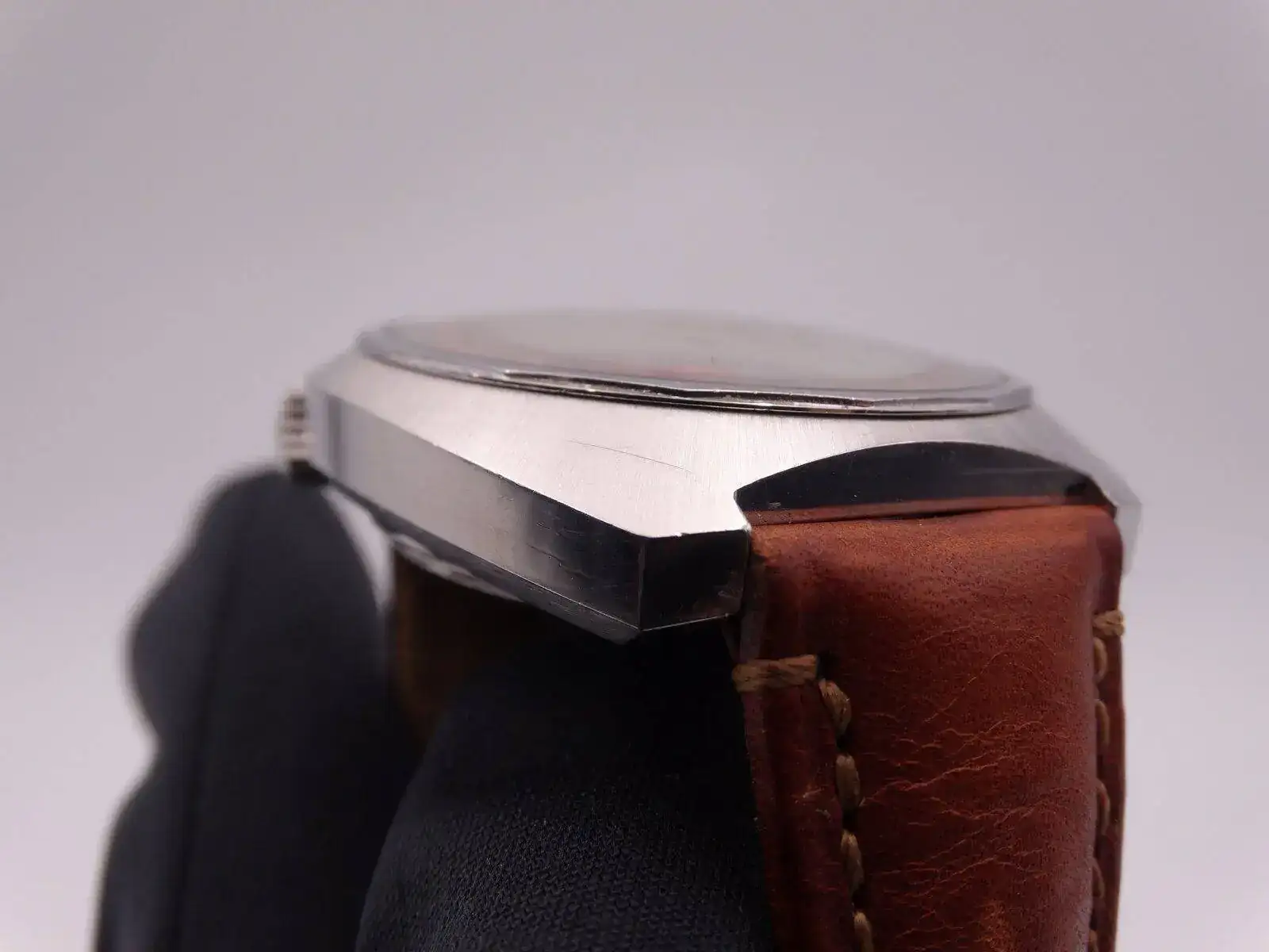 longines chronograph valjoux 72 FAP 5890.webp